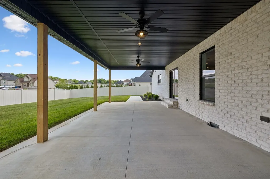 370 Young Lane Pleasant View TN 37146