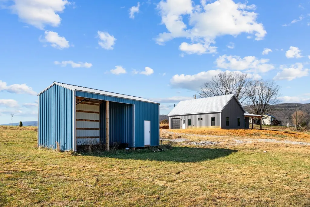 20136 Old State Highway 28 Pikeville TN 37367