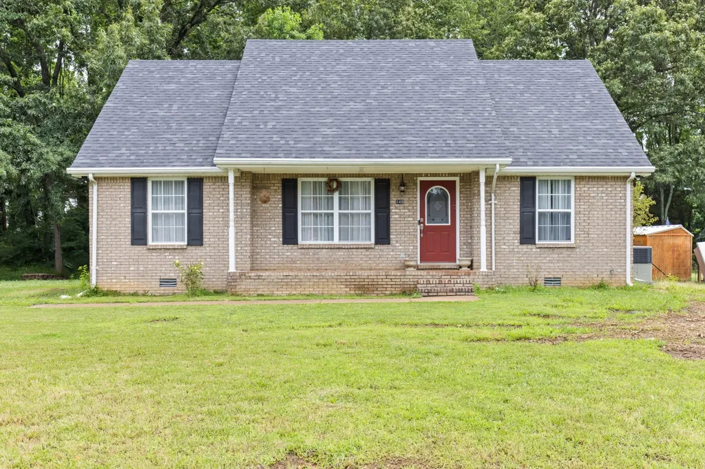 149 Cora Street Portland TN 37148