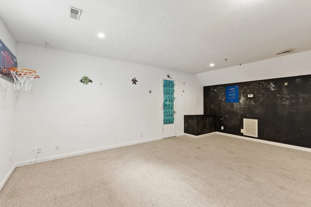 149 Cora Street Portland TN 37148