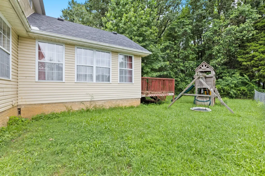 149 Cora Street Portland TN 37148