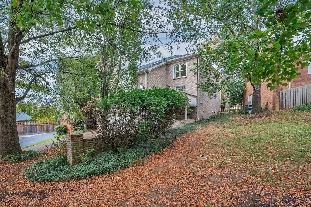 95 Victoria Park Nashville TN 37205