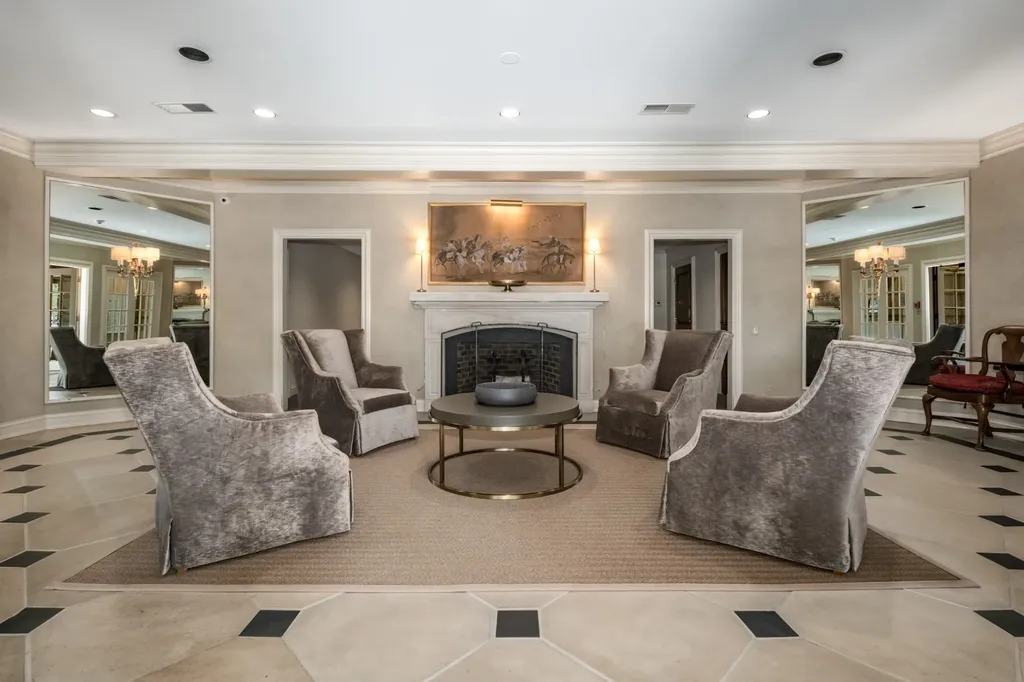 3737 West End Avenue Nashville TN 37205