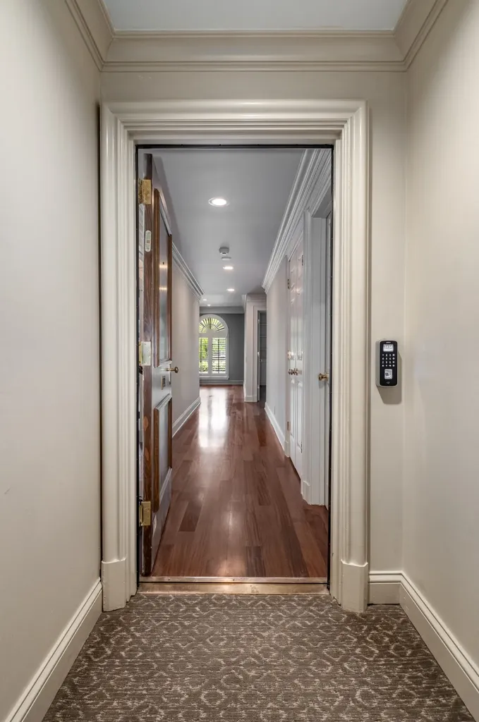 3737 West End Avenue Nashville TN 37205