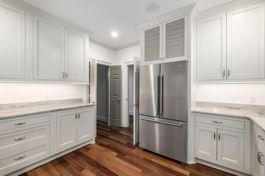 3737 West End Avenue Nashville TN 37205