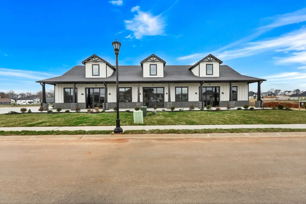 2582 Rafiki Drive Clarksville TN 37042