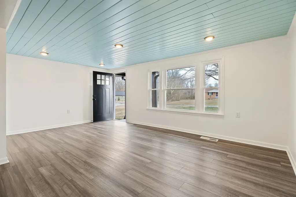 763 Smith Road Smithville TN 37166