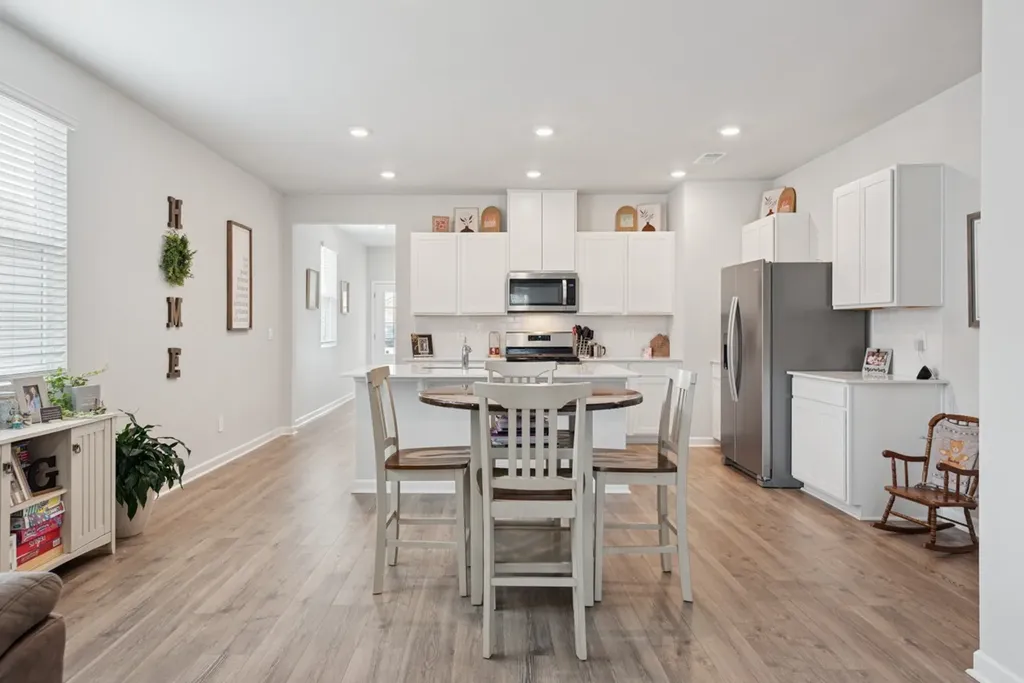 7258 Lang Avenue White House TN 37188
