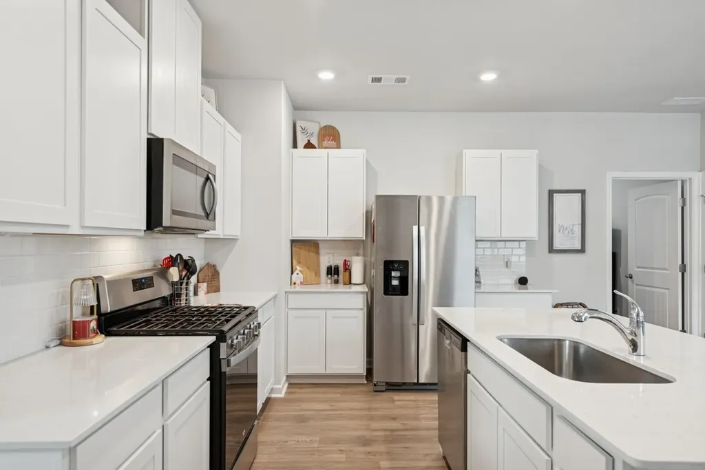 7258 Lang Avenue White House TN 37188