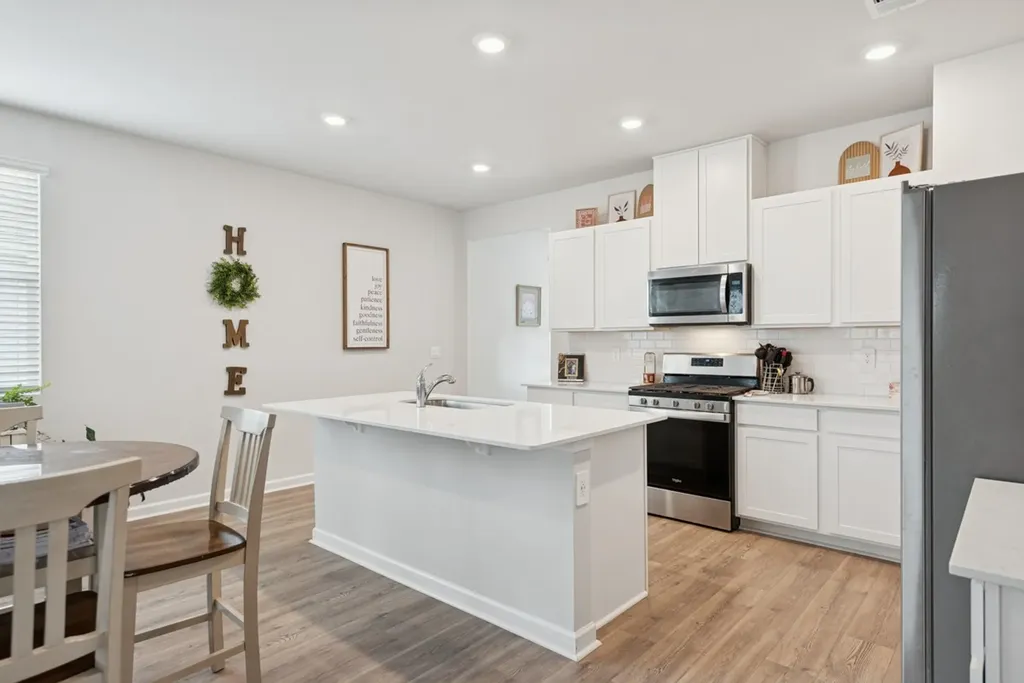 7258 Lang Avenue White House TN 37188