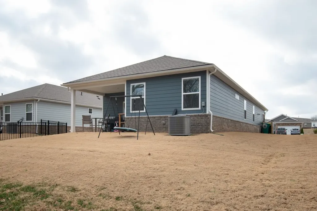 7258 Lang Avenue White House TN 37188