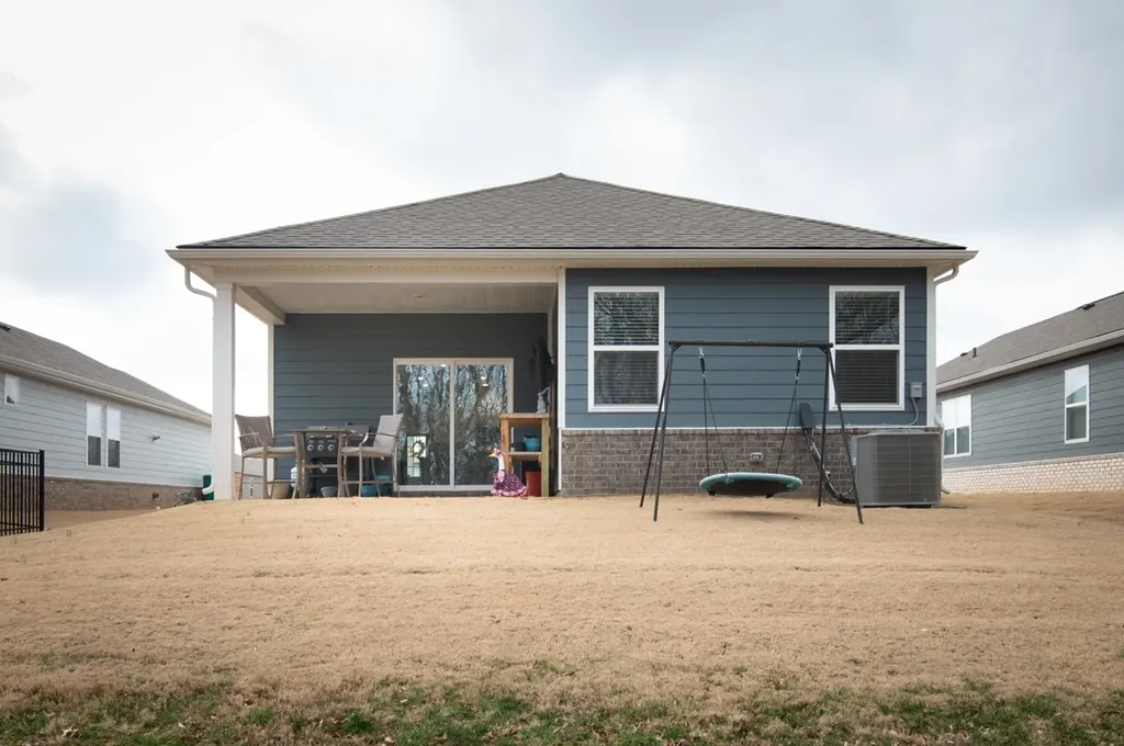 7258 Lang Avenue White House TN 37188