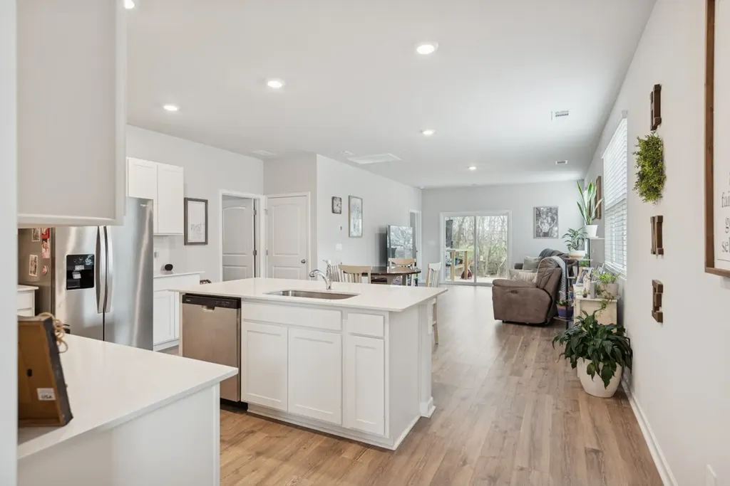 7258 Lang Avenue White House TN 37188