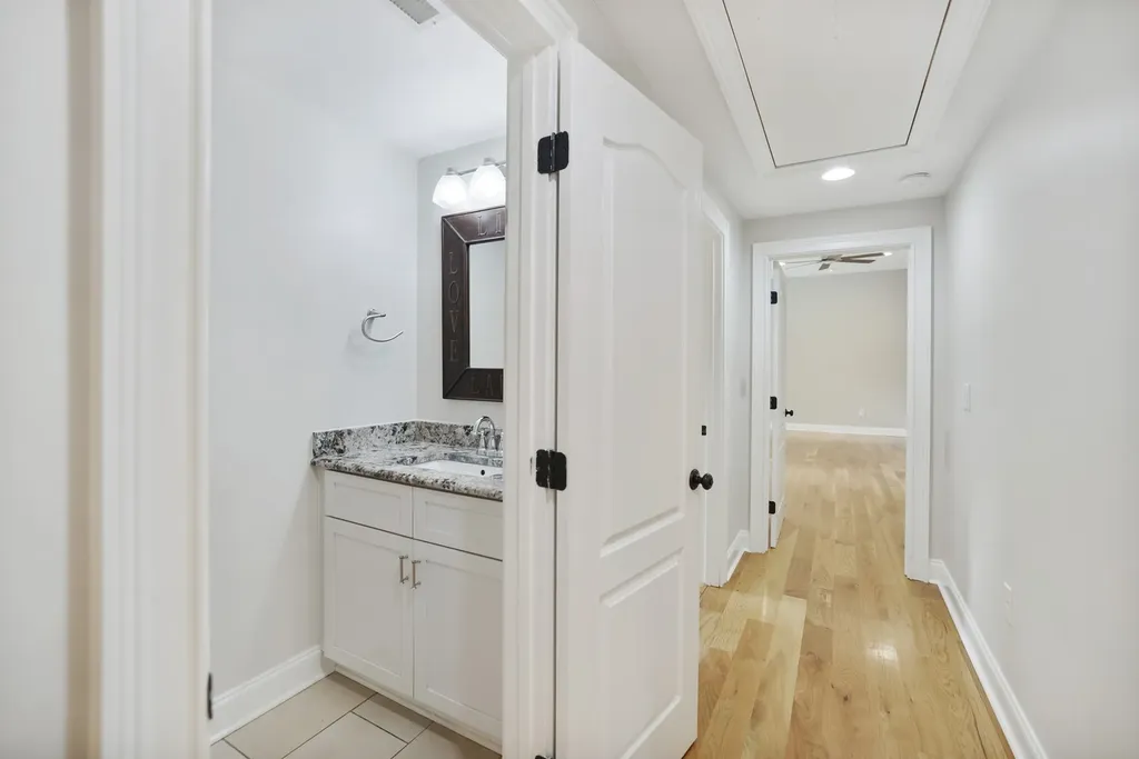 5909 Old Harding Pike Nashville TN 37205