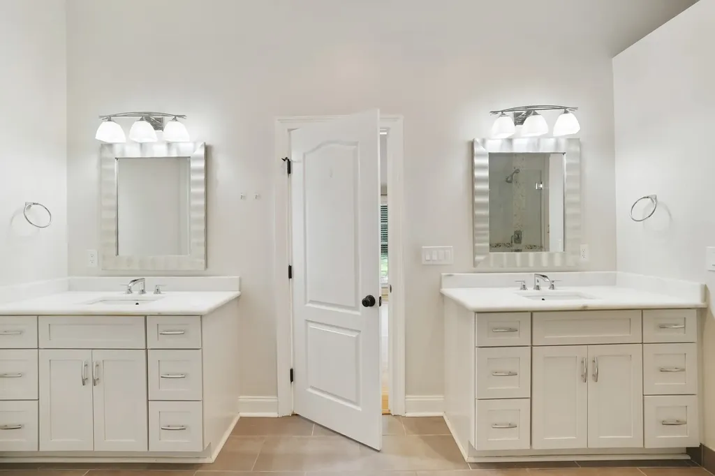 5909 Old Harding Pike Nashville TN 37205