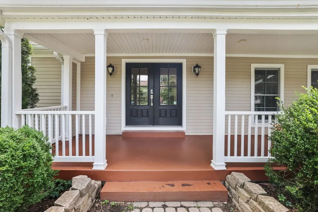 5909 Old Harding Pike Nashville TN 37205