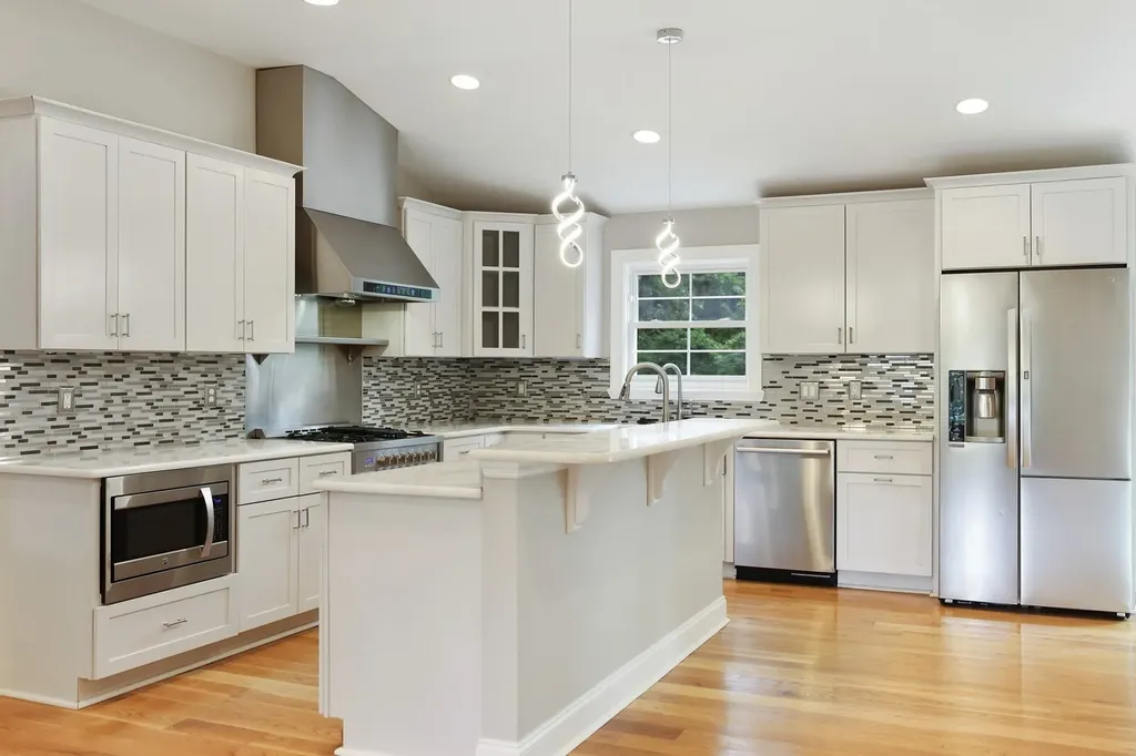 5909 Old Harding Pike Nashville TN 37205
