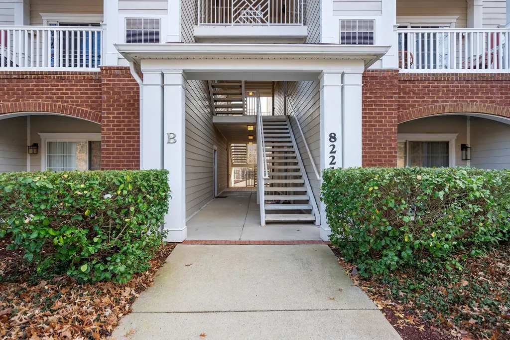 8221 Lenox Creekside Drive Antioch TN 37013