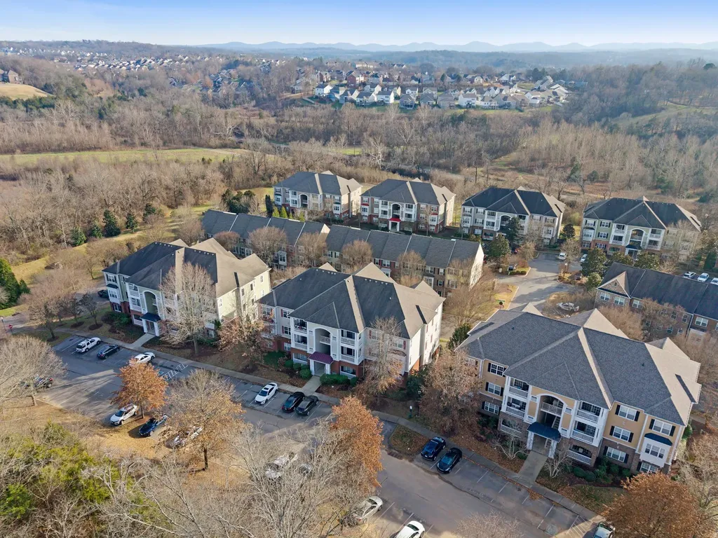 8221 Lenox Creekside Drive Antioch TN 37013