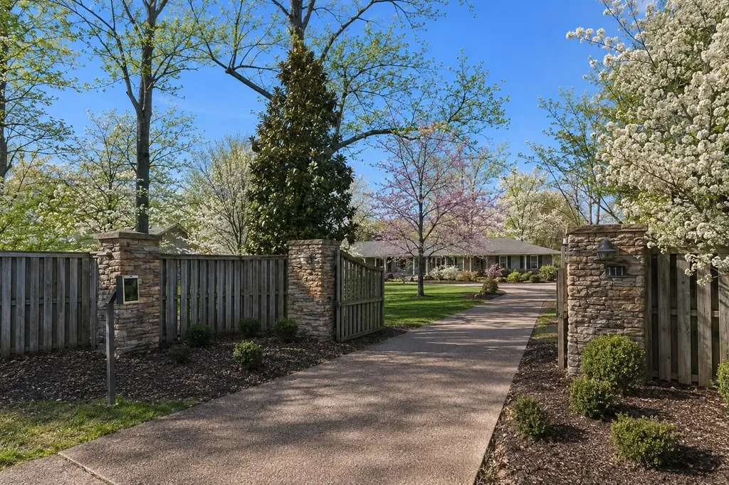 714 Farrell Road Nashville TN 37220