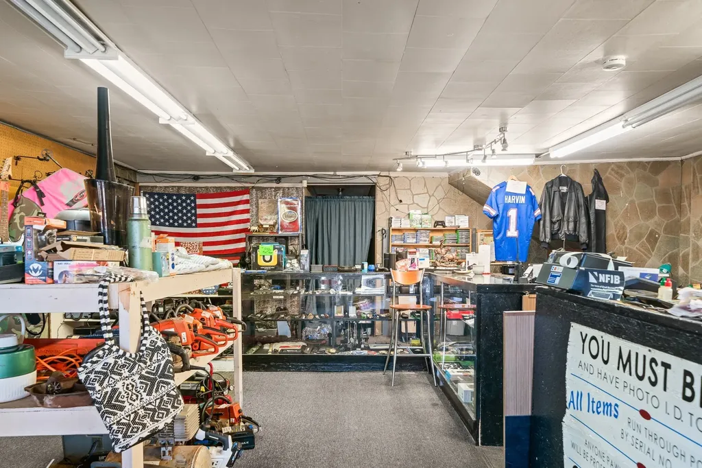249 N Spring Street Sparta TN 38583