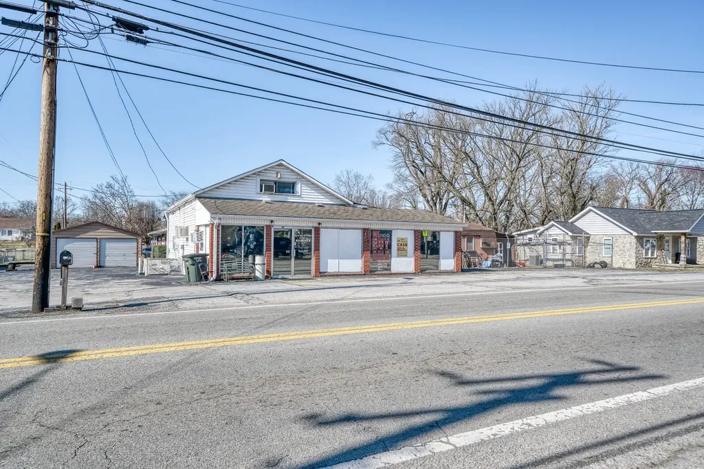 249 N Spring Street Sparta TN 38583