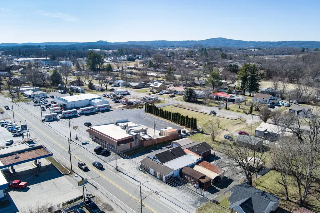 249 N Spring Street Sparta TN 38583