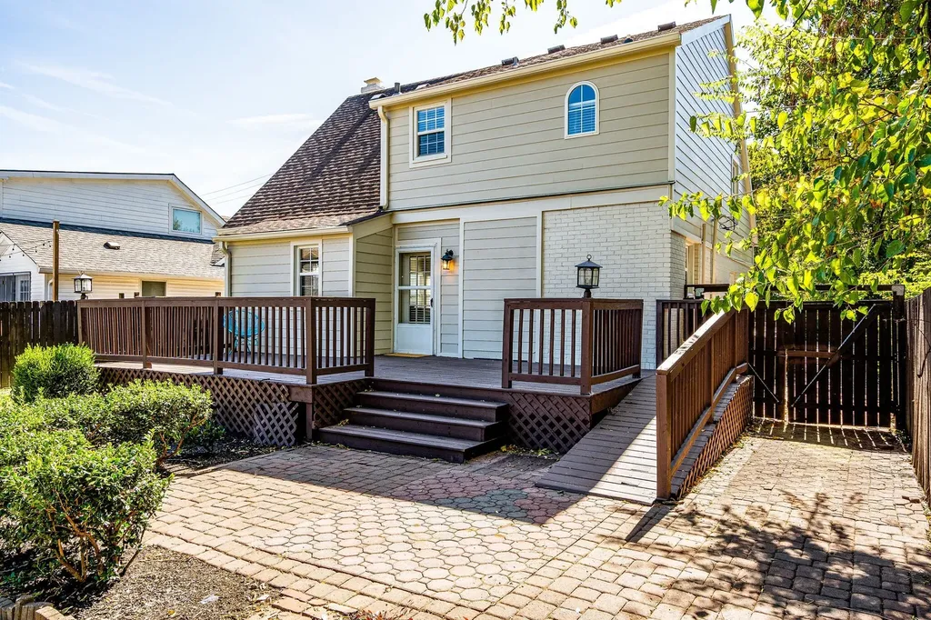 816 Inverness Avenue Nashville TN 37204