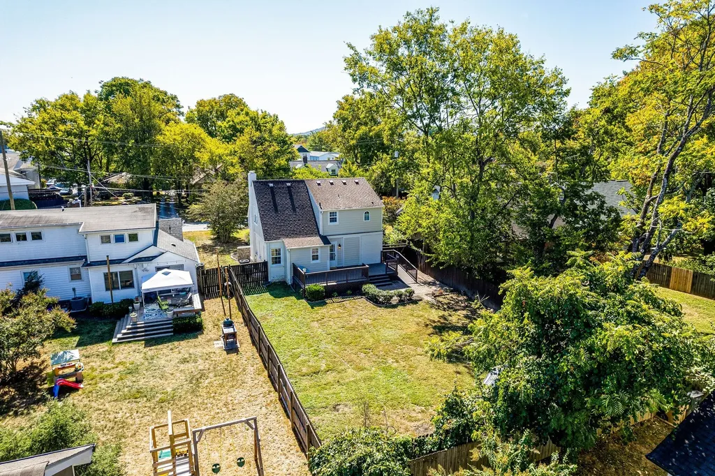 816 Inverness Avenue Nashville TN 37204