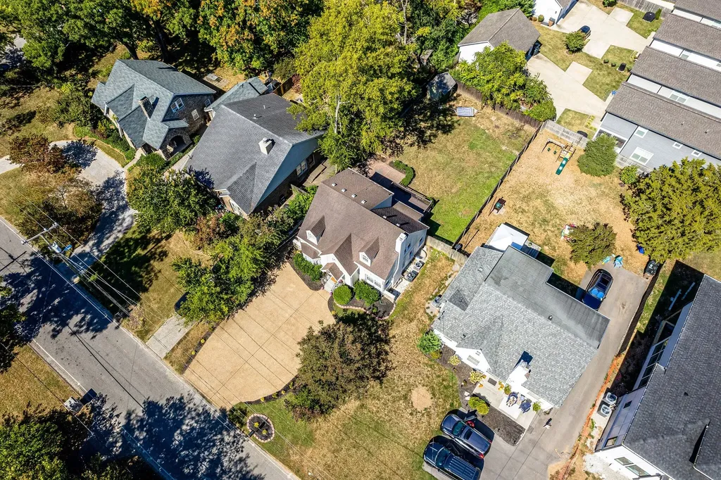 816 Inverness Avenue Nashville TN 37204