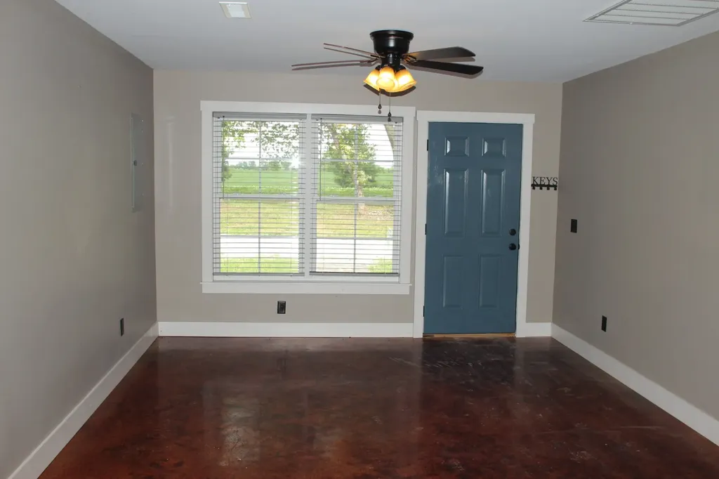 135 Jim Warren Road Mcminnville TN 37110