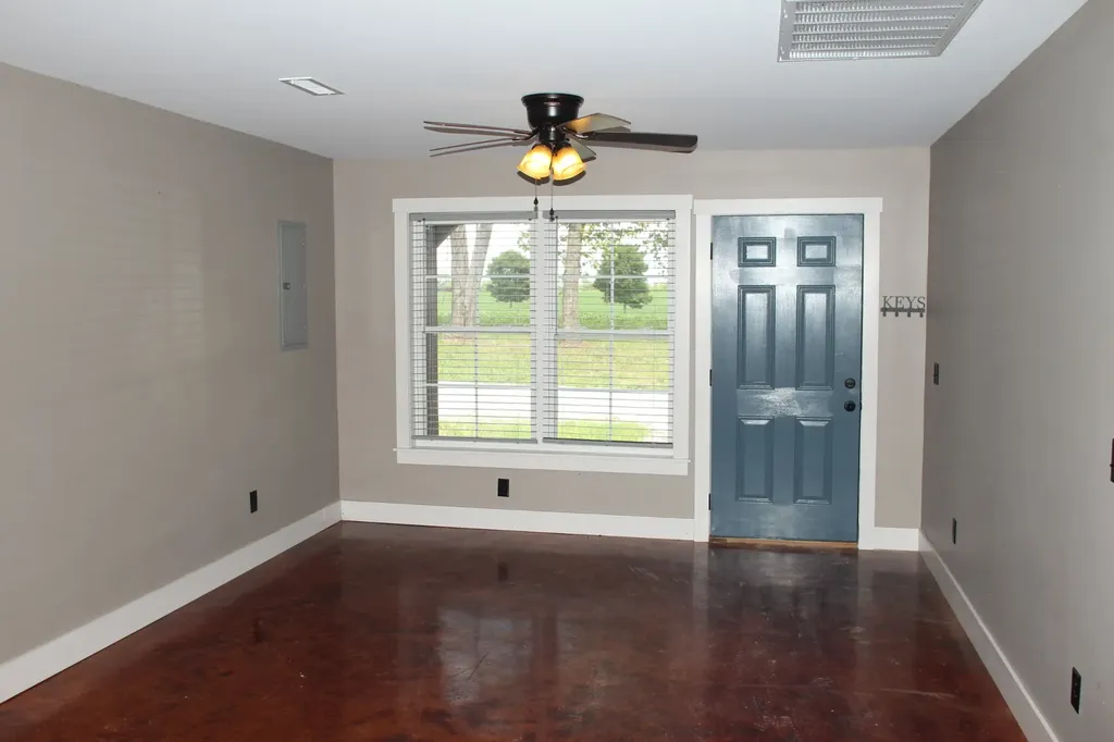 135 Jim Warren Road Mcminnville TN 37110