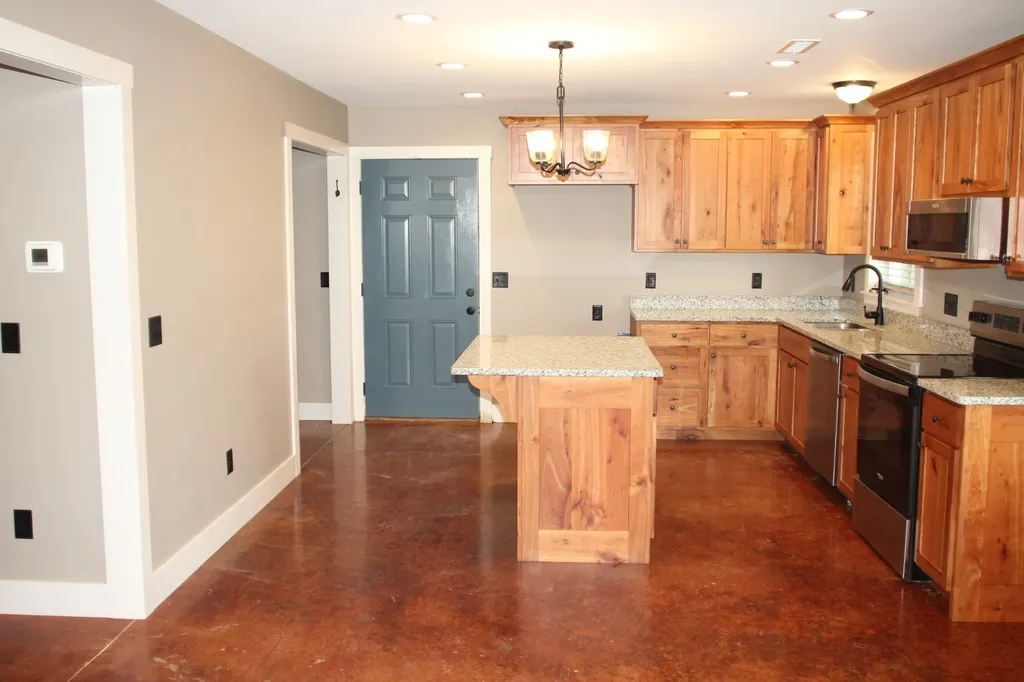 135 Jim Warren Road Mcminnville TN 37110