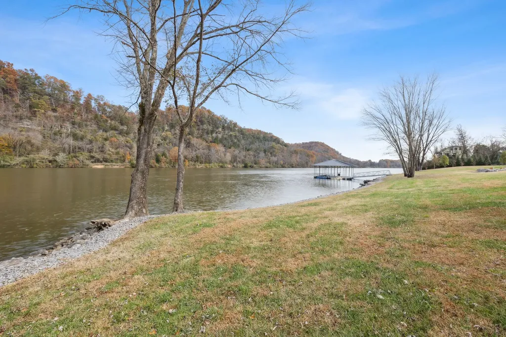 1234 Lakeside Drive Ashland City TN 37015