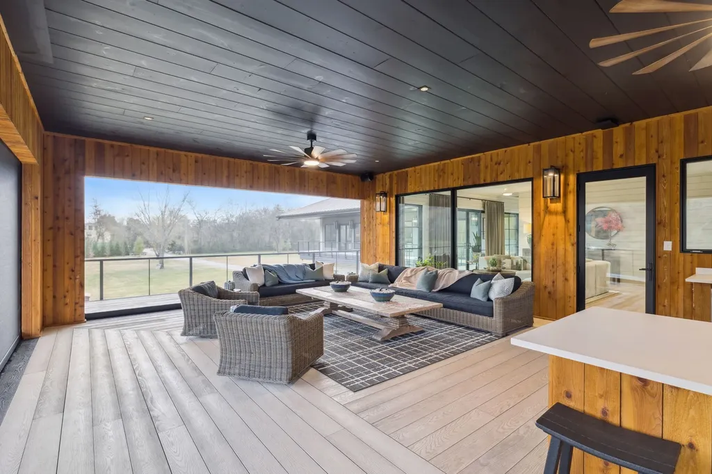 1234 Lakeside Drive Ashland City TN 37015