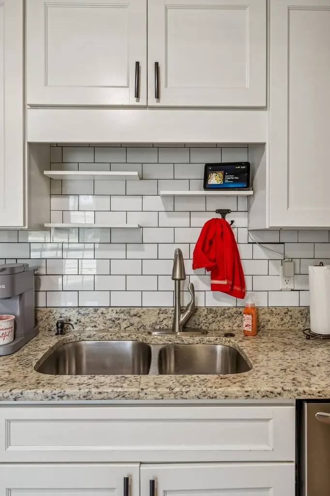 202 55th Avenue Gruetli Laager TN 37339