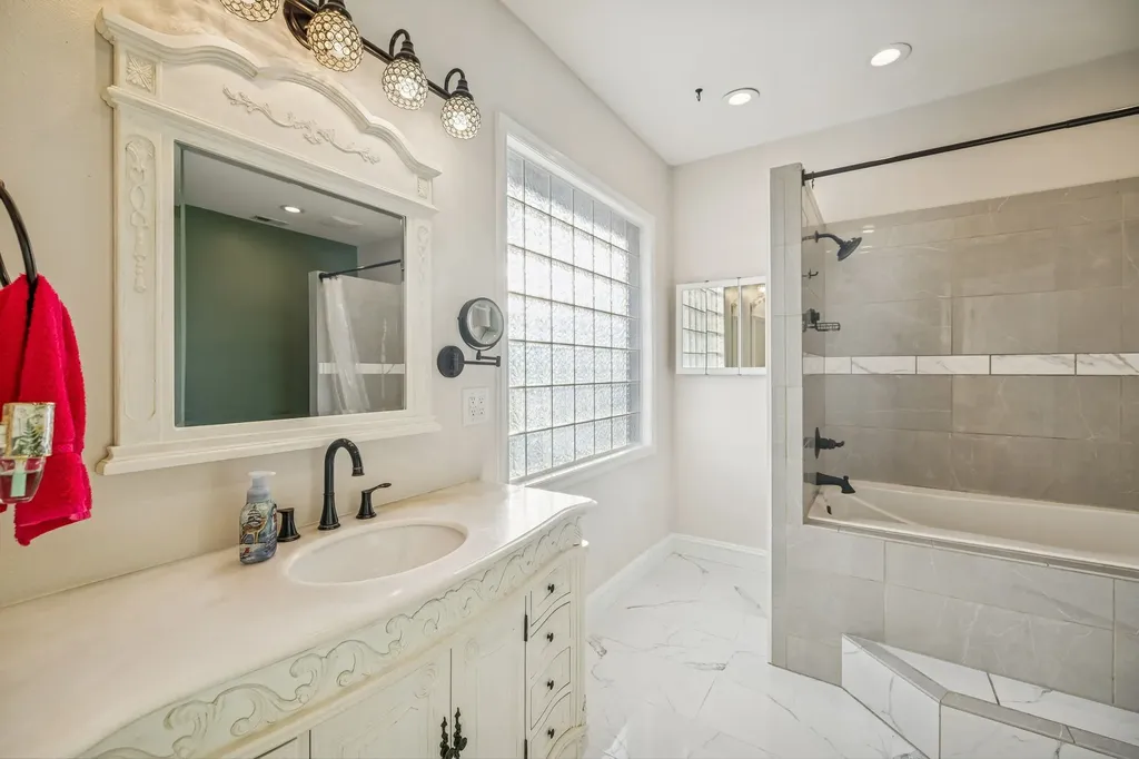 202 55th Avenue Gruetli Laager TN 37339