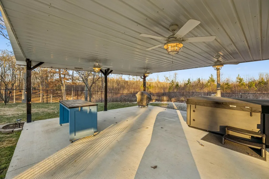 202 55th Avenue Gruetli Laager TN 37339