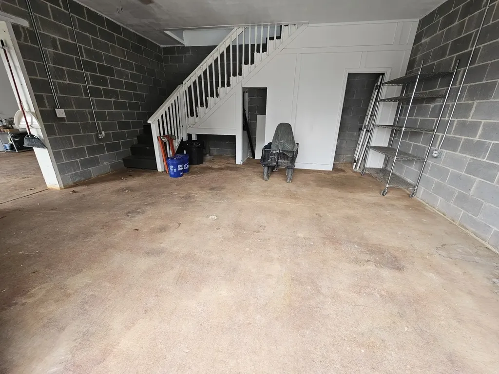 202 55th Avenue Gruetli Laager TN 37339