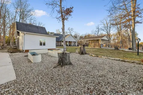 202 55th Avenue Gruetli Laager TN 37339