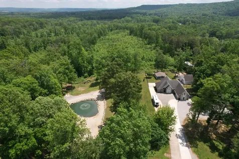 202 55th Avenue Gruetli Laager TN 37339