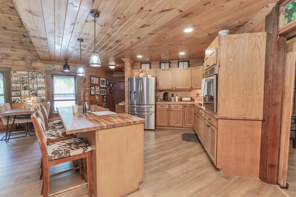 4210 Highway 76 Cottontown TN 37048