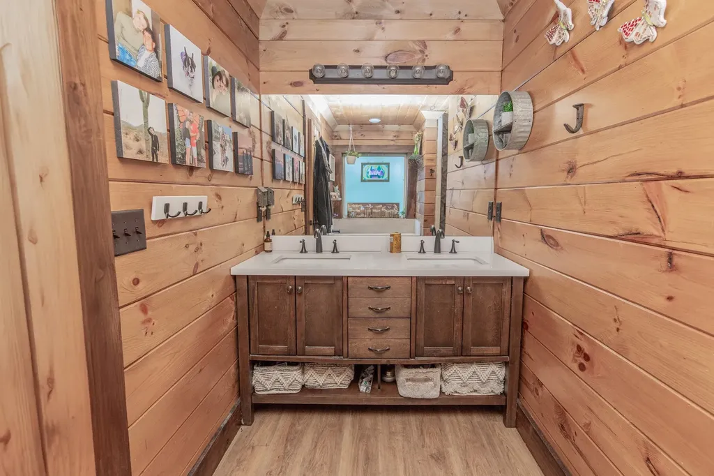 4210 Highway 76 Cottontown TN 37048