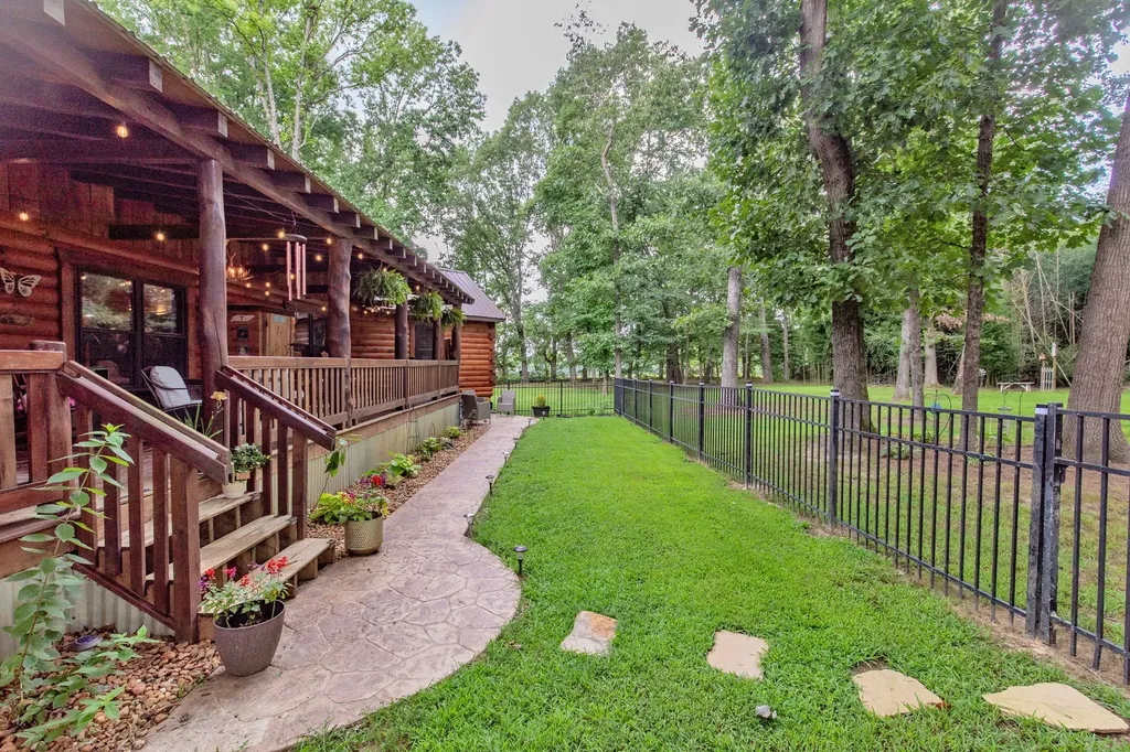 4210 Highway 76 Cottontown TN 37048