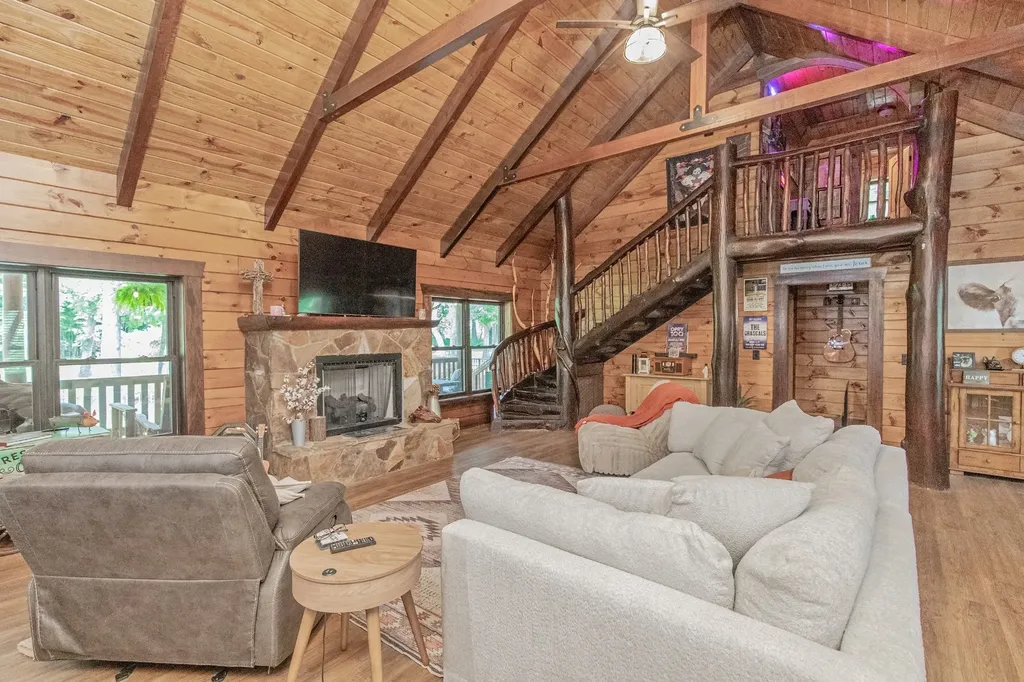 4210 Highway 76 Cottontown TN 37048