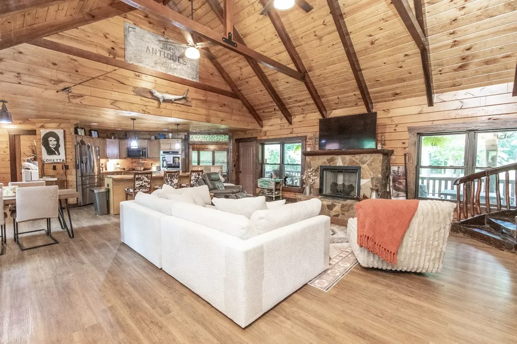 4210 Highway 76 Cottontown TN 37048