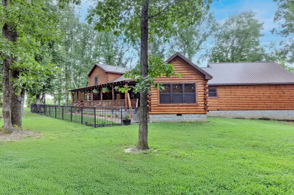4210 Highway 76 Cottontown TN 37048