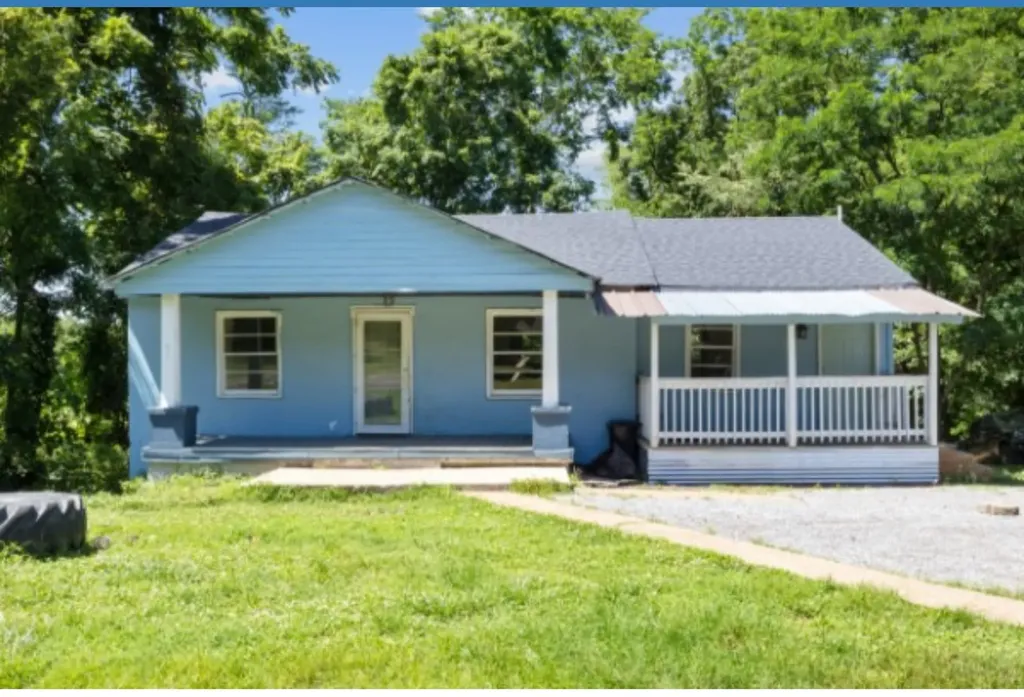 559 Palmyra Road Clarksville TN 37040