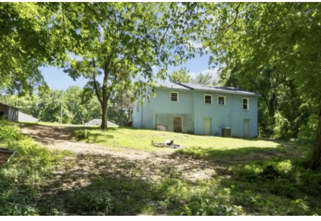 559 Palmyra Road Clarksville TN 37040
