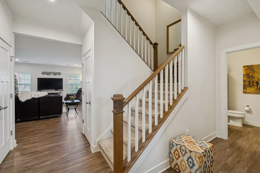3043 Persimmon Street Columbia TN 38401